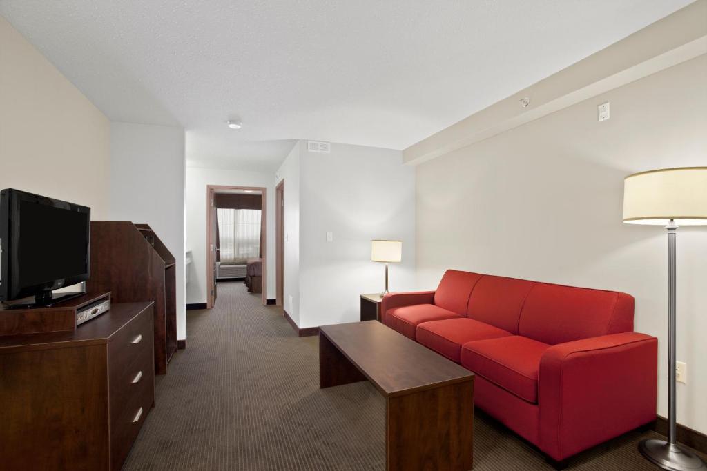 Super 8 By Wyndham Red Lake On photo