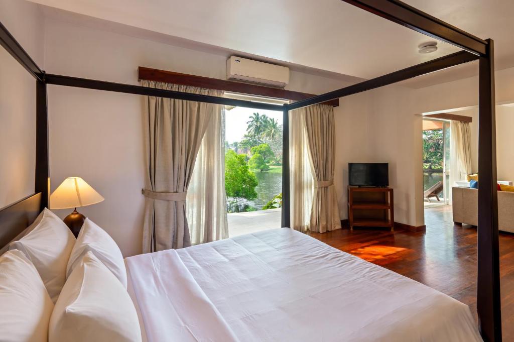 فندق كلوب بالم باي (Club Palm Bay Hotel)