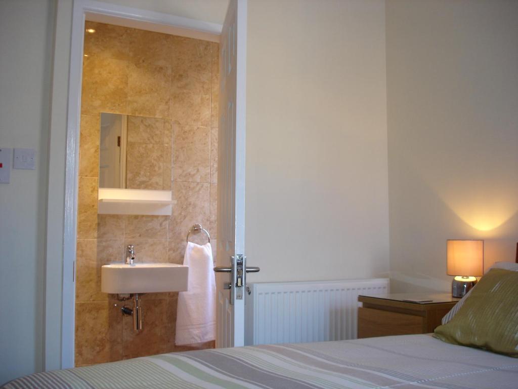 Summerfield Guest House photo