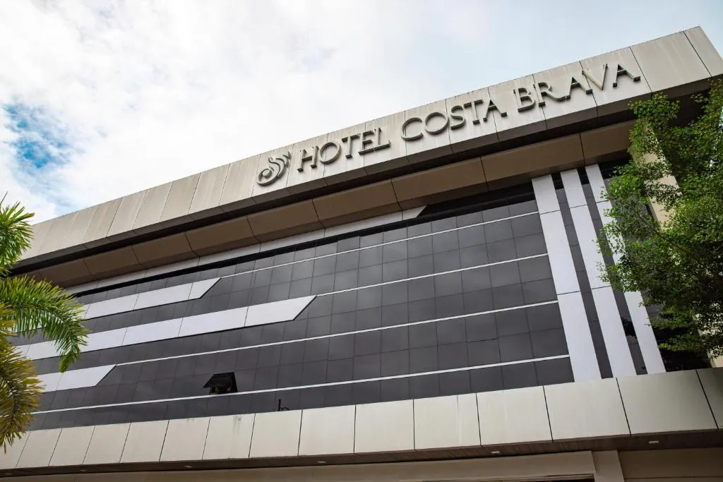 Hotel Costa Brava, hotel in Tacloban