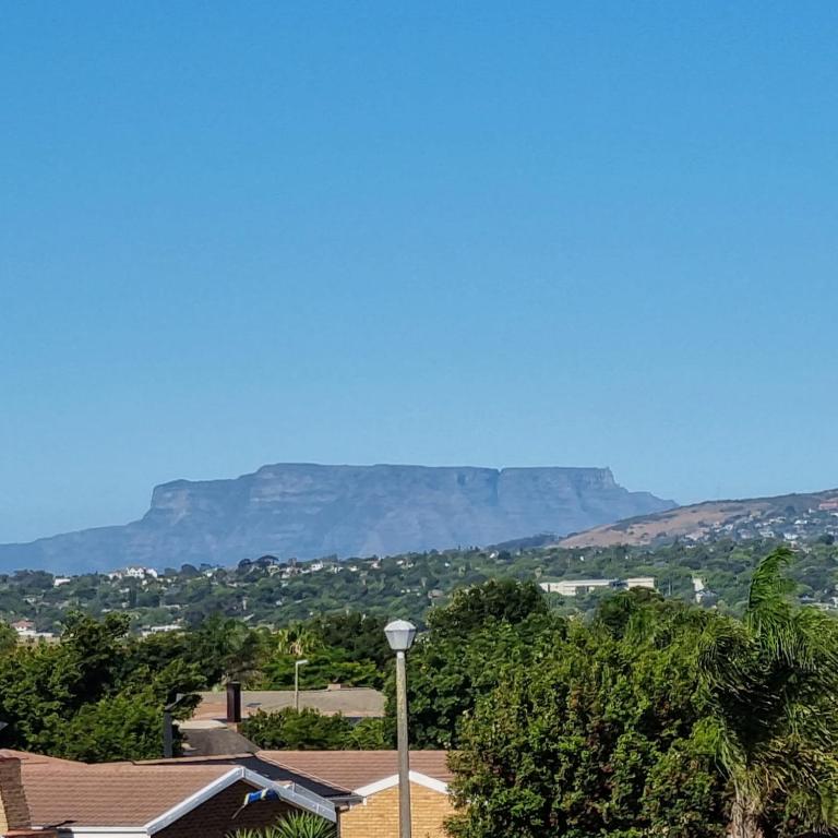 R&R at Summerview, Windsor Park