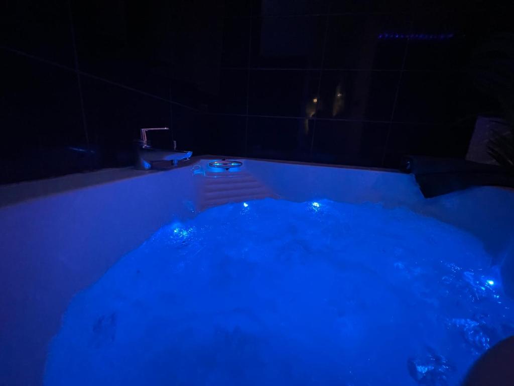 Love room Buenas noches SPA et bord de mer - 3