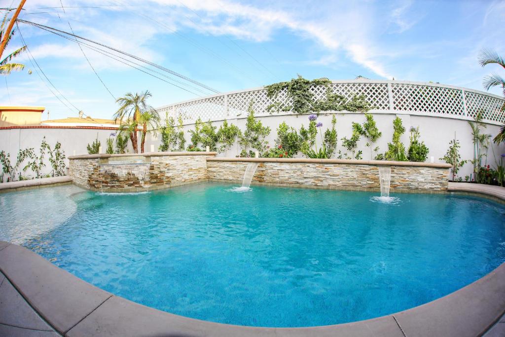 Destination #32, Anaheim