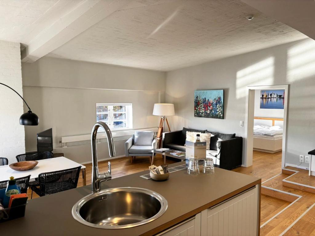 Pier 16 im Pierspeicher, Kappeln