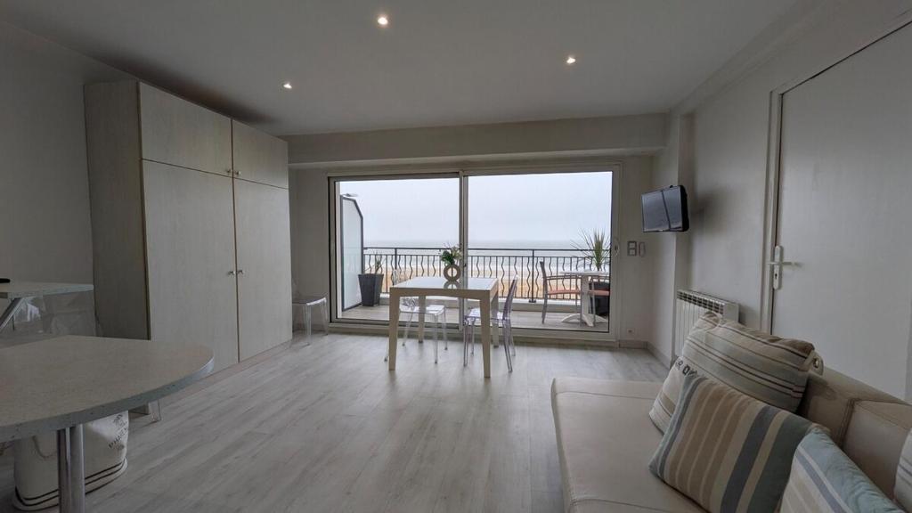 OCEAN BLEU - front de mer et balcon - 4