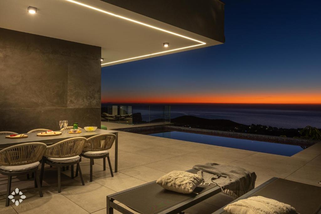 Villa Hermes by Abahana Luxe - 3