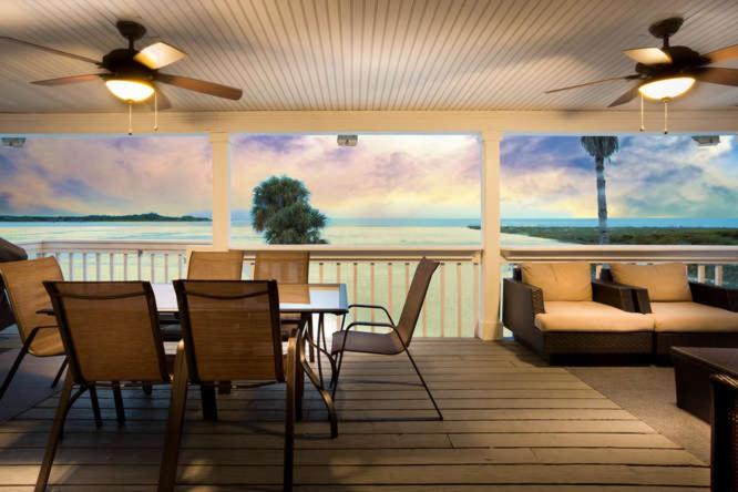 Breathtaking, Expansive Gulf views, Steps to the Beach - Beach Sanctuary - Roelens, Fort Myers Beach
