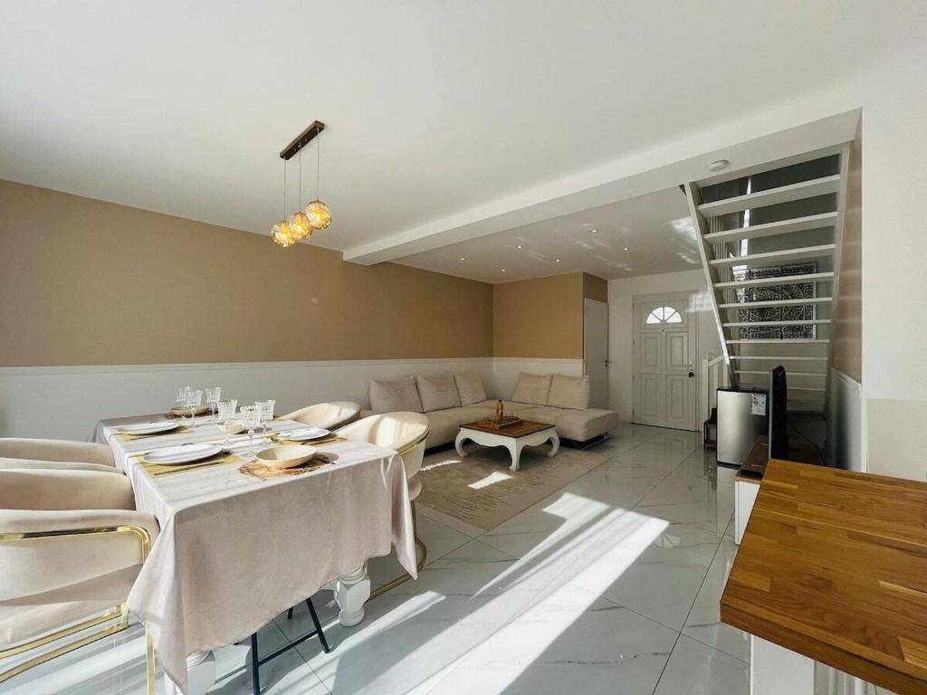 Casa Contemporaine - 4