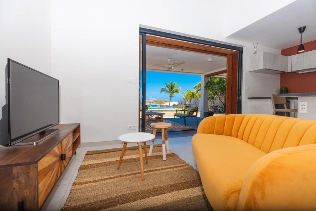 The views from the home were beautiful, Cul de Sac