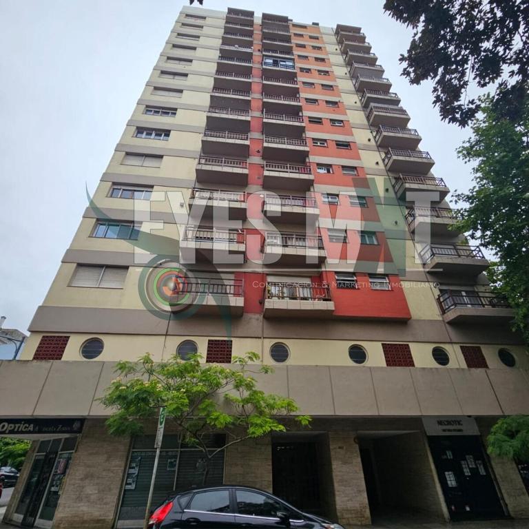 Departamento de 3 ambientes en el centro de la ciudad - 5