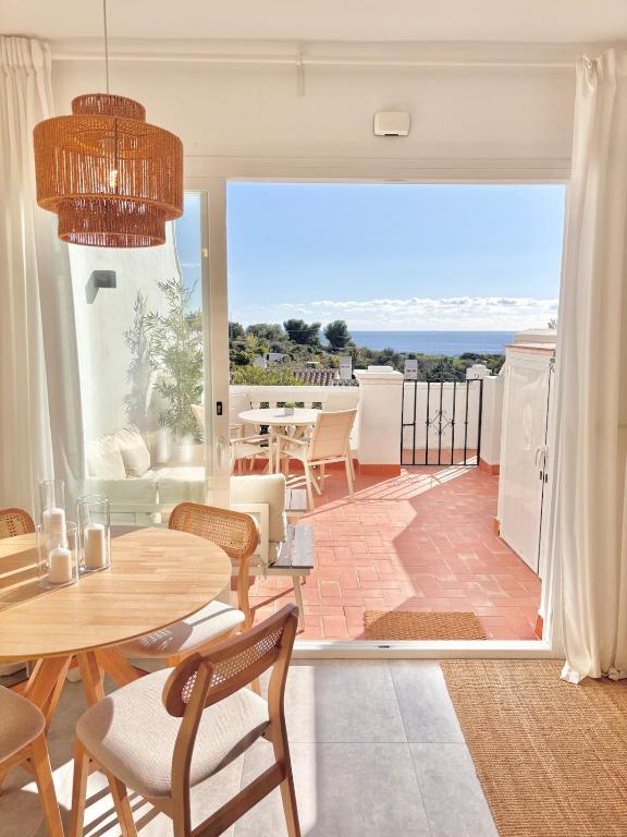 New apartment with Sea View, Big Terrace & Pools, Nerja