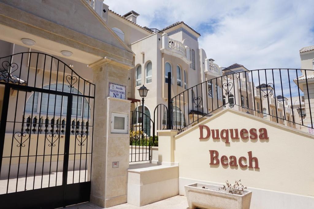 Beachfront Apartment - Urbanización Duquesa Beach Torrevieja - 2