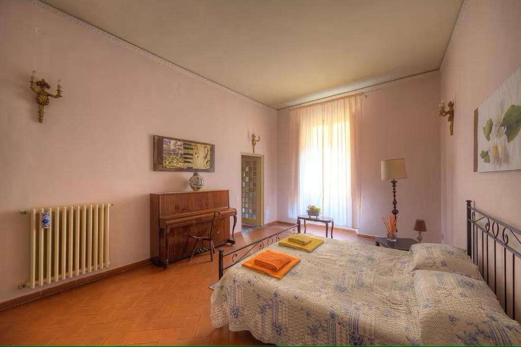 Historical building charming apartment - 2