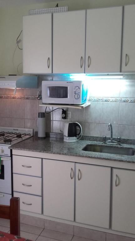 Departamento 2 ambientes a metros del mar y de la peatonal - 5