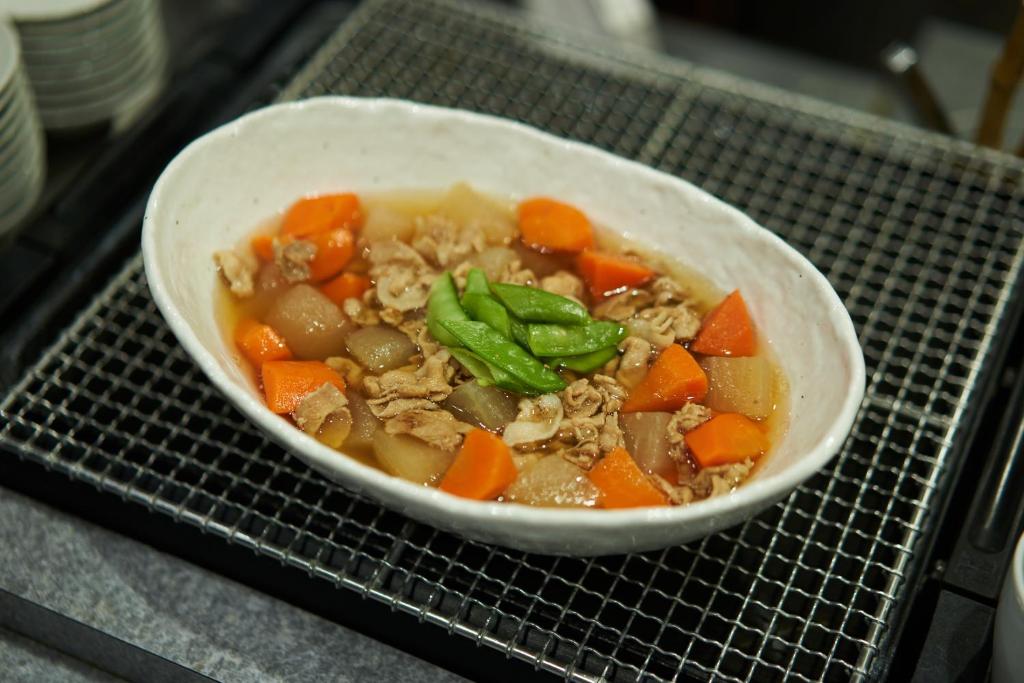 อาหารและเครื่องดื่ม