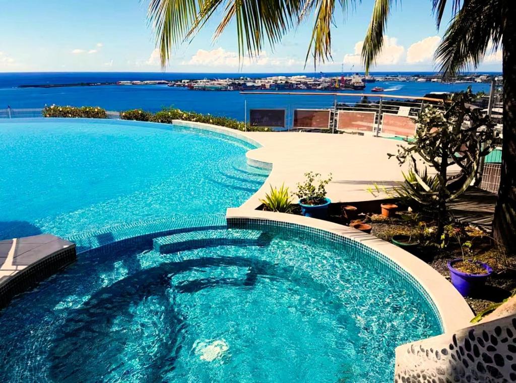 TAHITI - Carlton Hills Appartment, Papeete