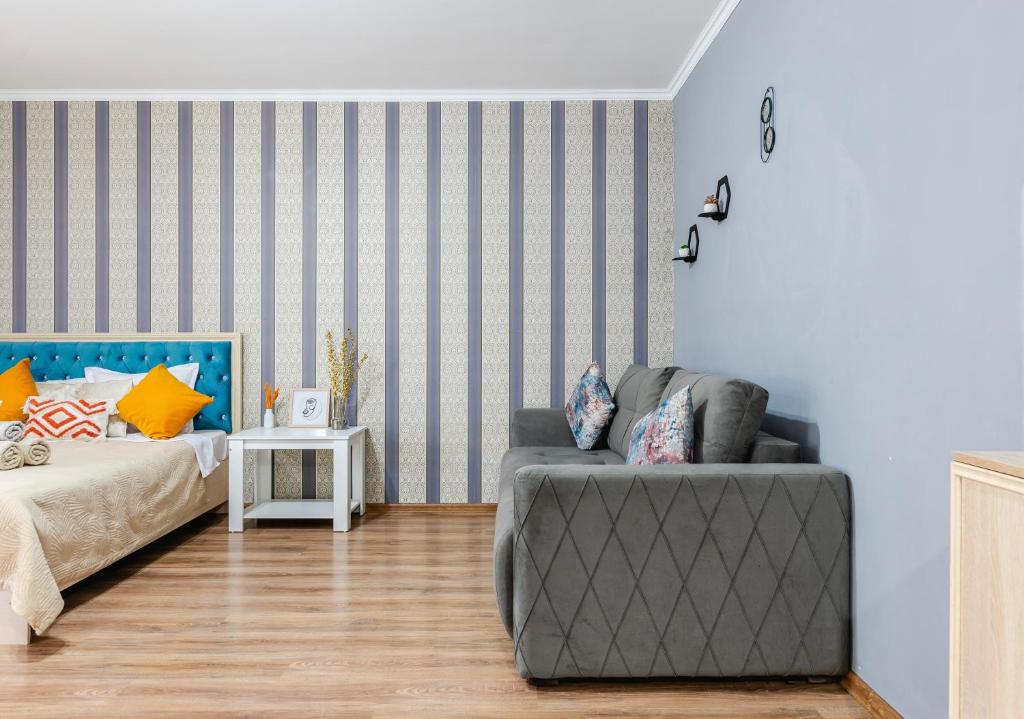 Очаровательная студия с балконом, Almaty