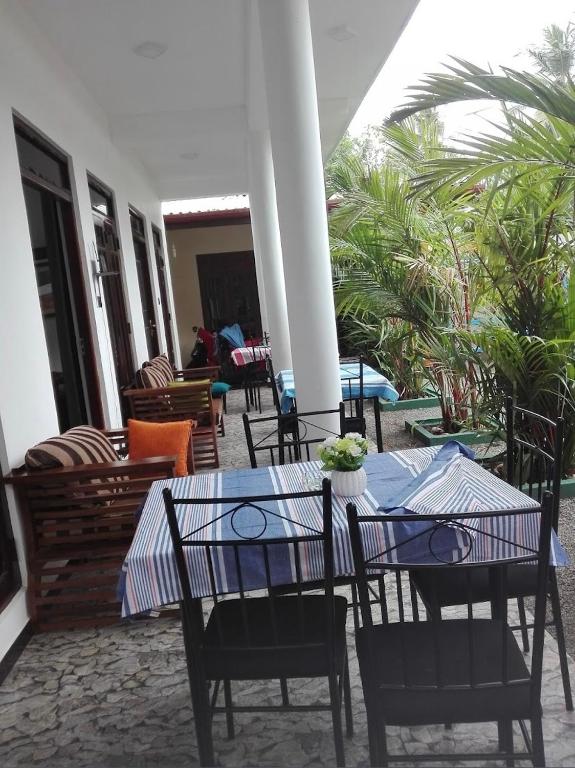 Iwaree Guest house, Dambulla