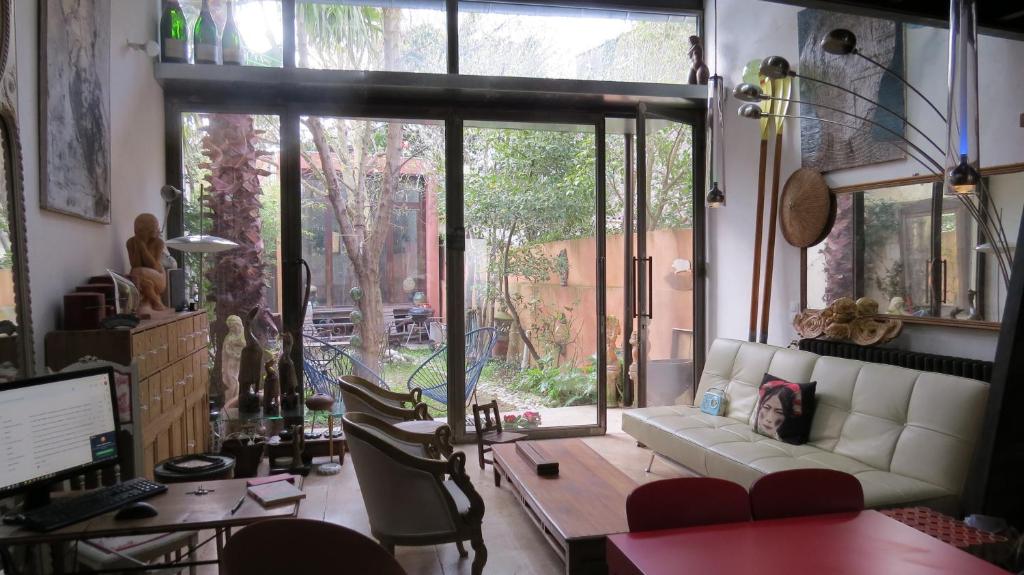 Maison colorée, jardin et studio, Avignon