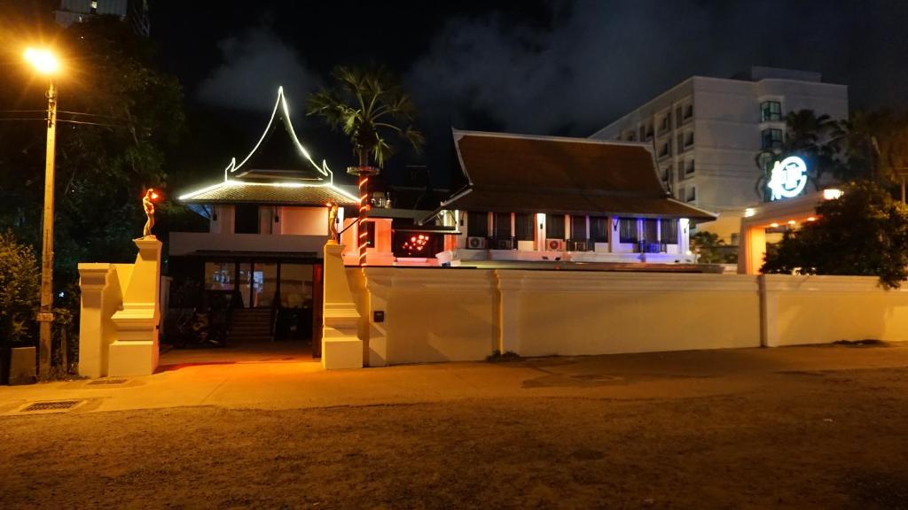 Climax Berlin, Pattaya Central