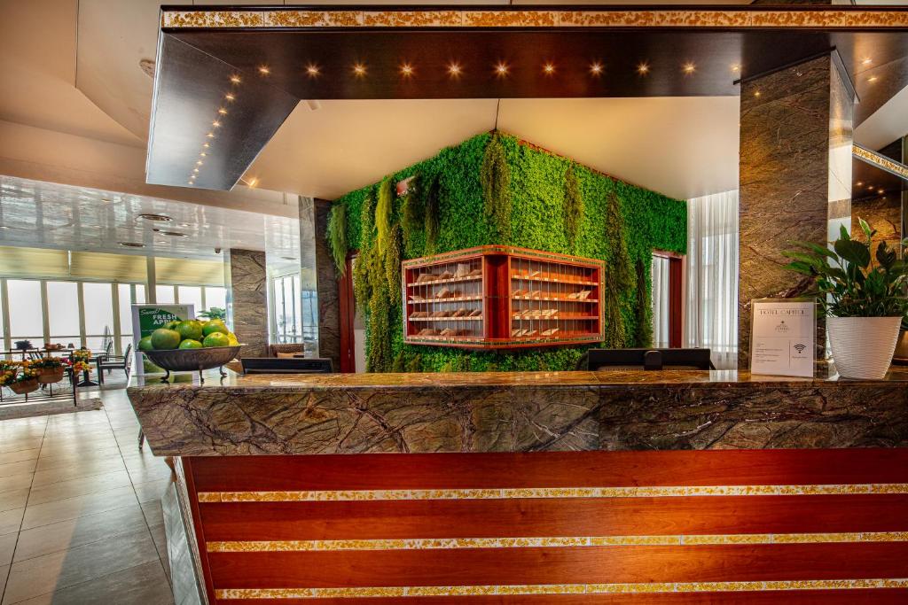 Hotel Capitol - 2