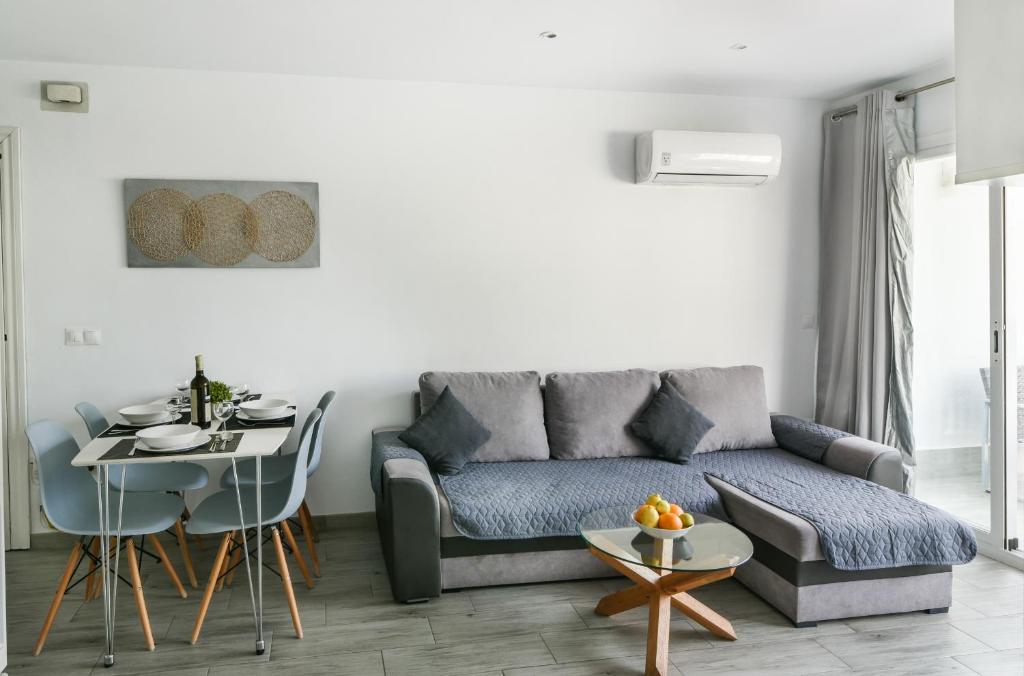 Torremolinos, cómodo apartamento a un paso del centro - 2