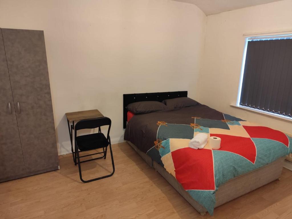 Double Bedroom 78GL1 Greater Manchester, Middleton