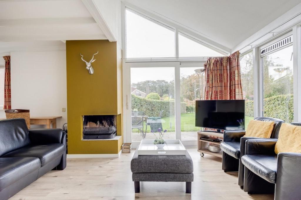 Houtsnip I Vakantiehuis met Tuin en Openhaard, Zwiggelte