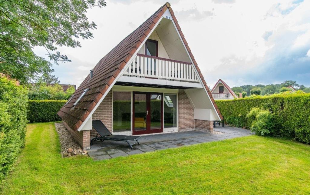 Torenvalk I Genieten nabij Bos, Zwiggelte