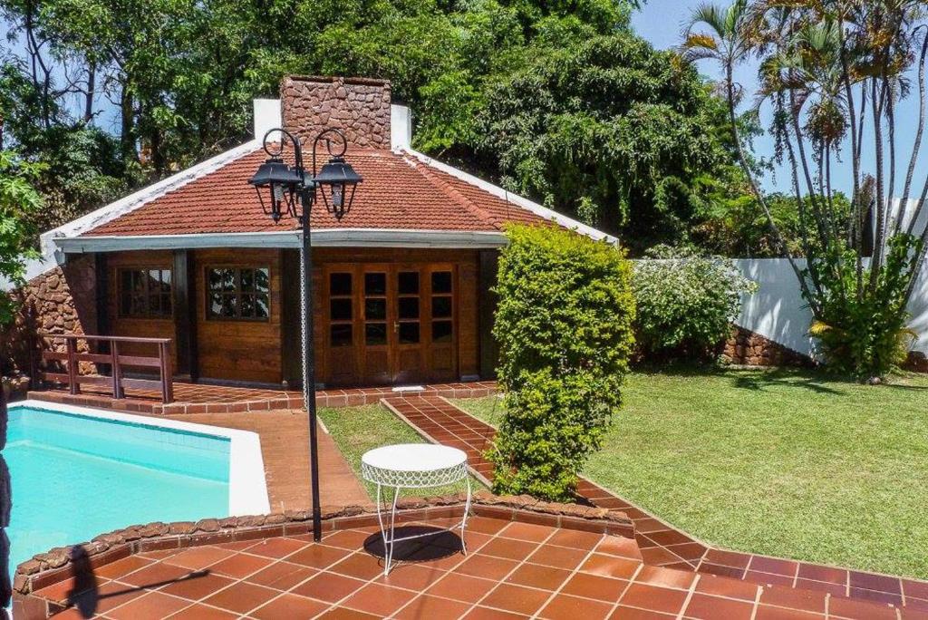 Casa céntrica en Encarnación, Encarnación