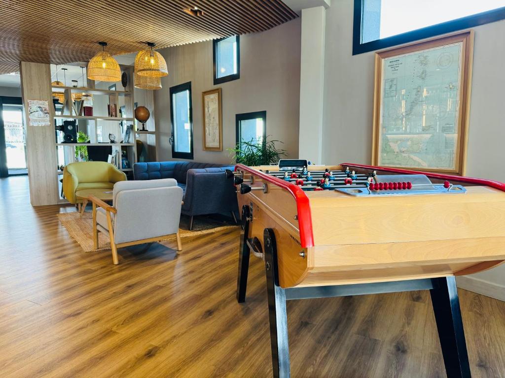 フロント・ロビー