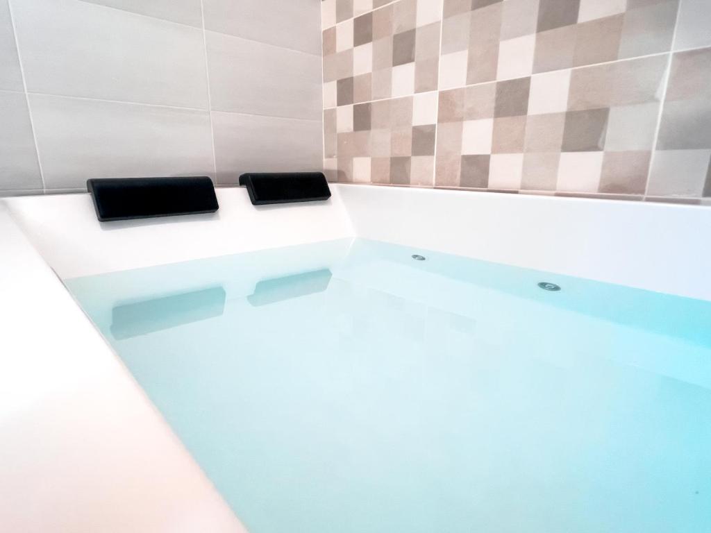 Estudio con Jacuzzi privado en Triana, Sevilla