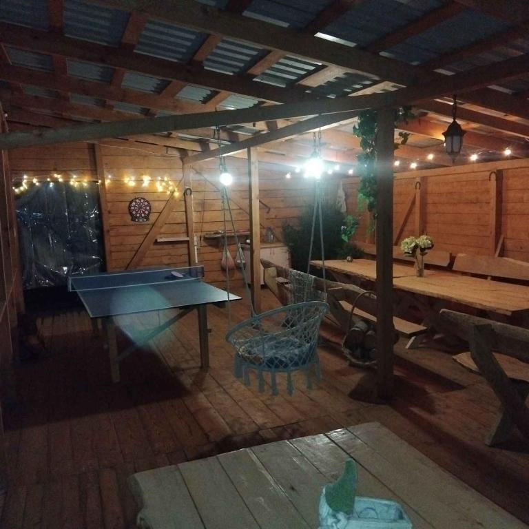 Sodyba Po klevais, Meištai