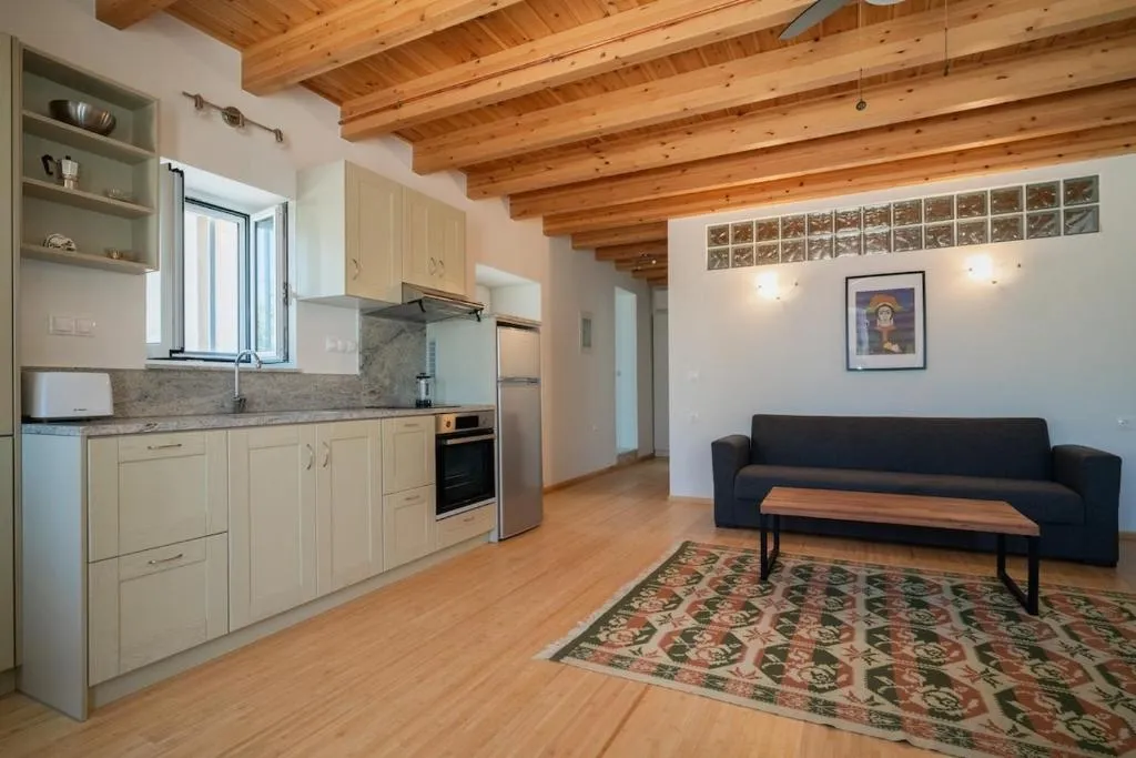 Neapolis Oasis - Lower House, hotel in Neapolis