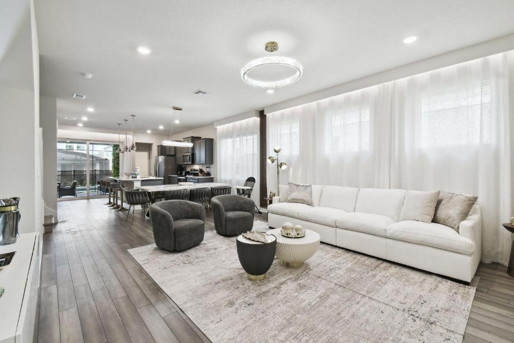 5 Suítes, Game Room, Piscina Privativa, Dormem 14, Orlando