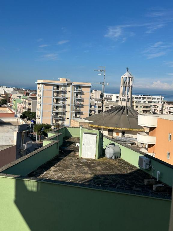 Il rifugio di Marcy, Monopoli