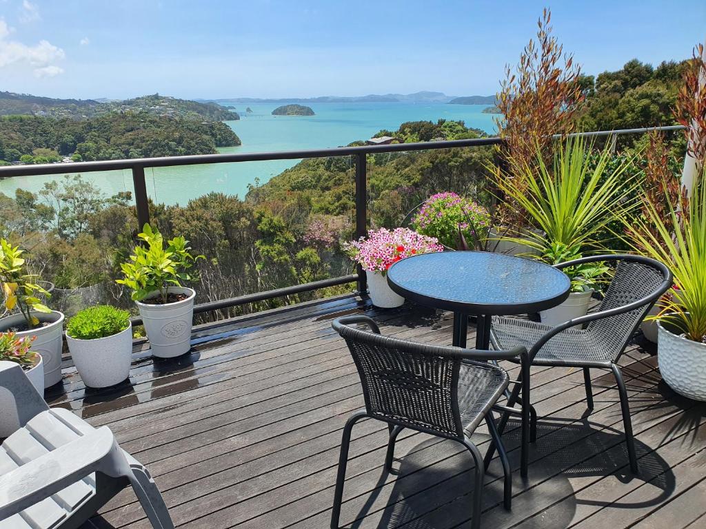 Studio on the Bay, Opua