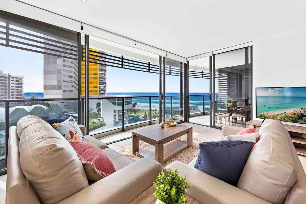 BEACH VIEWS at Oracle 11002, Gold Coast