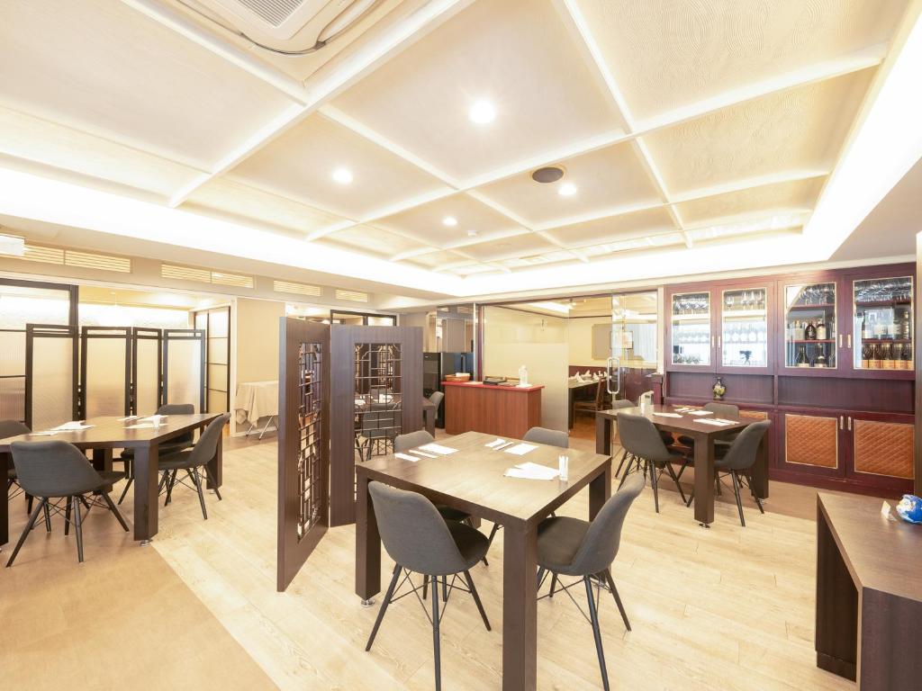 Restaurant, Tabist Hotel New Washington Shibuya in Tokyo