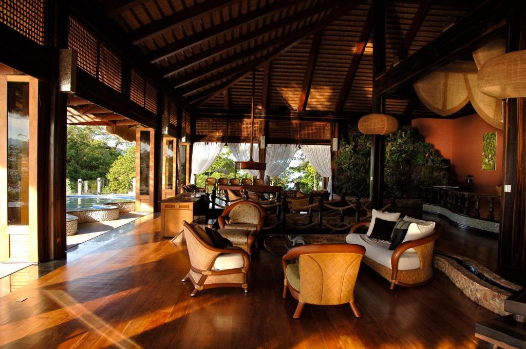 NoaNoa Private Island photo