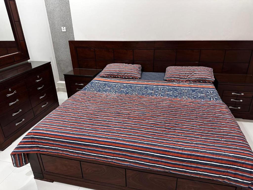 Gondal Group, Lahore