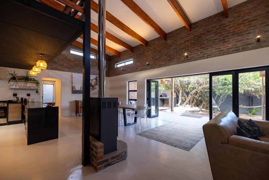 Juaqies Island, Jeffreys Bay