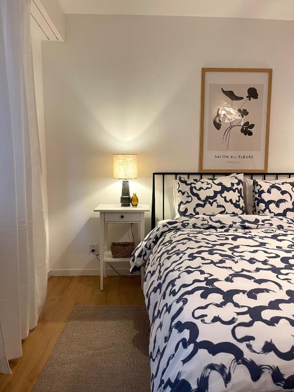 NEW renovated 2BR City Apartment - 2