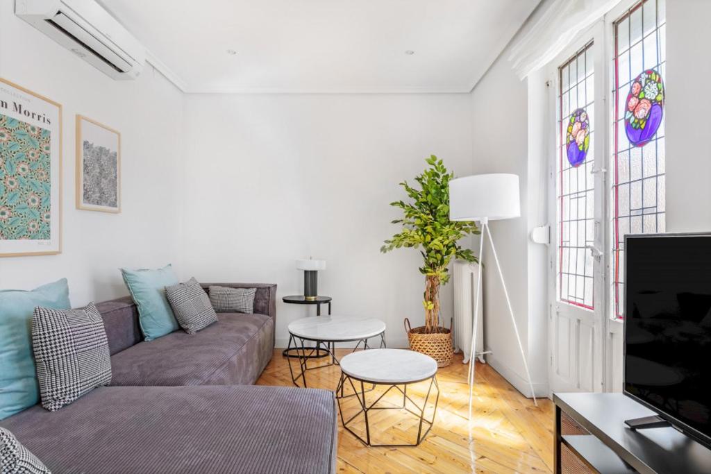 Refurbished and Bright-4Bedrooms 2Bathrooms - Goya - 2