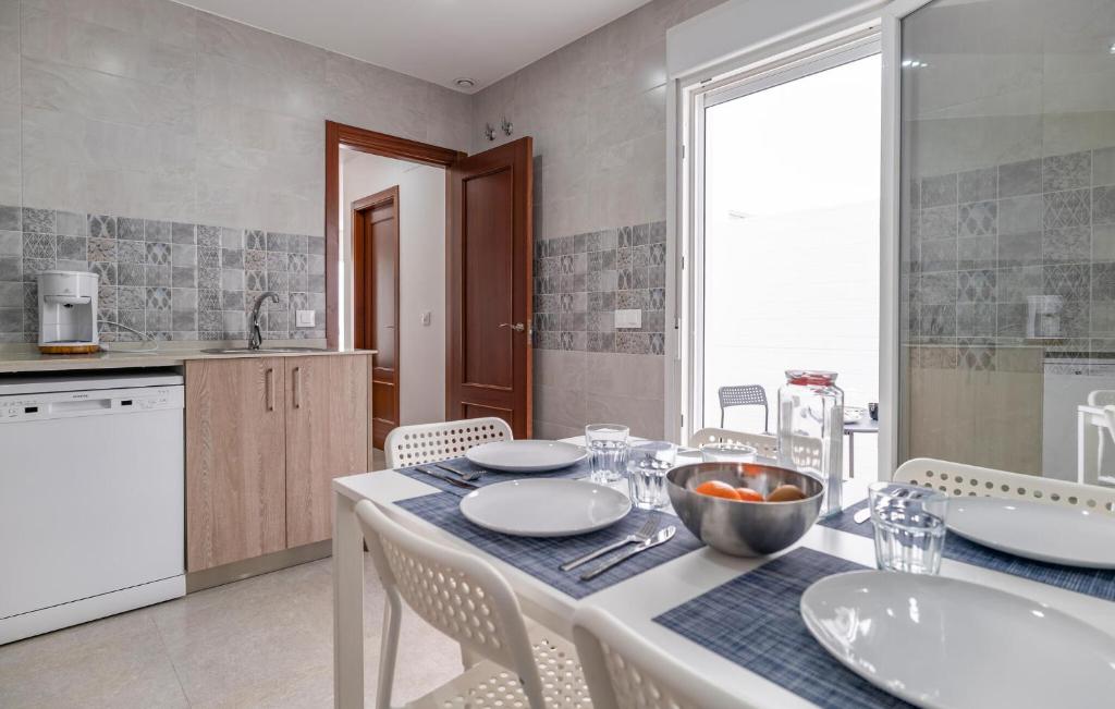 Beautiful Home In Conil De La Frontera - 5