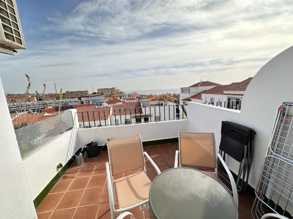 Nuestro Atico con vistas al Mar Terraza, Piscina y Parking - 2