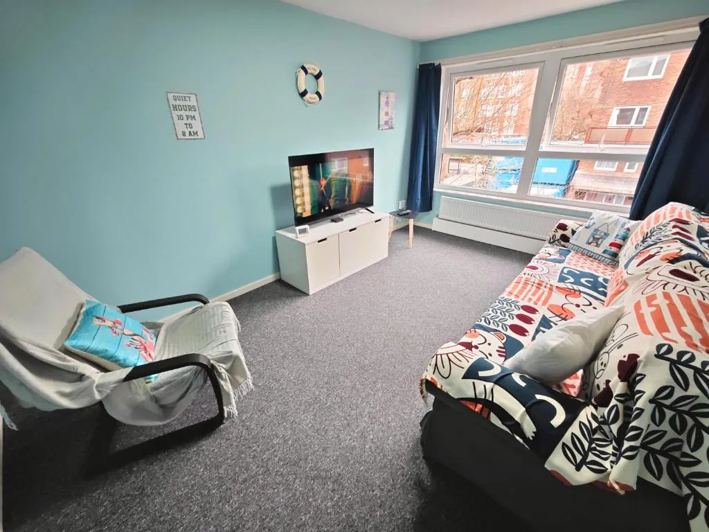 2 Bedroom Flat Next to Lord's Cricket Ground, Central London, hotel in London