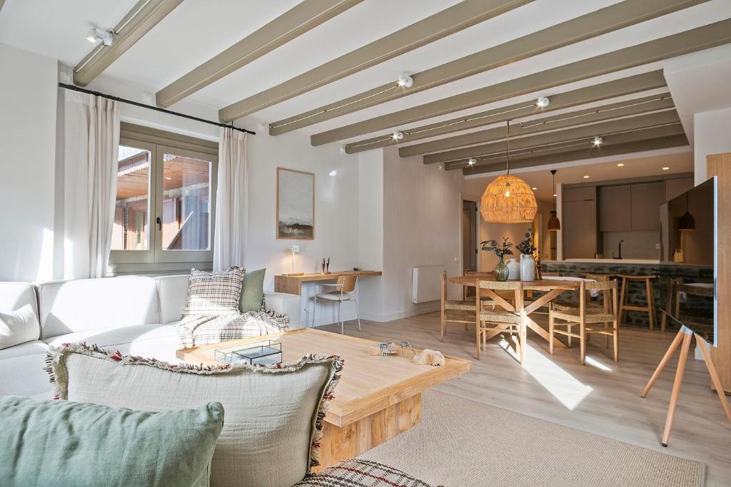 Luderna - Apartamento con terraza Bonaigua B3 Toran, Naut Aran