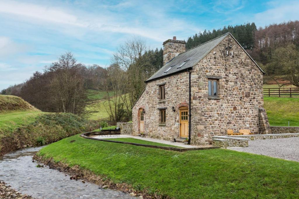 Shepherd's Cottage, Usk