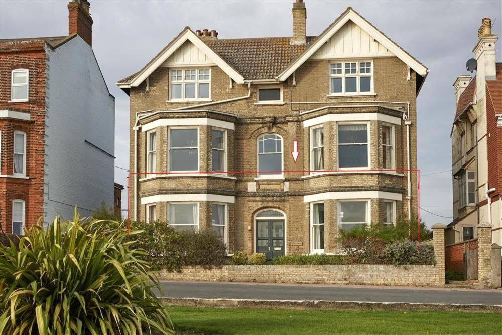 Strathmore, Southwold